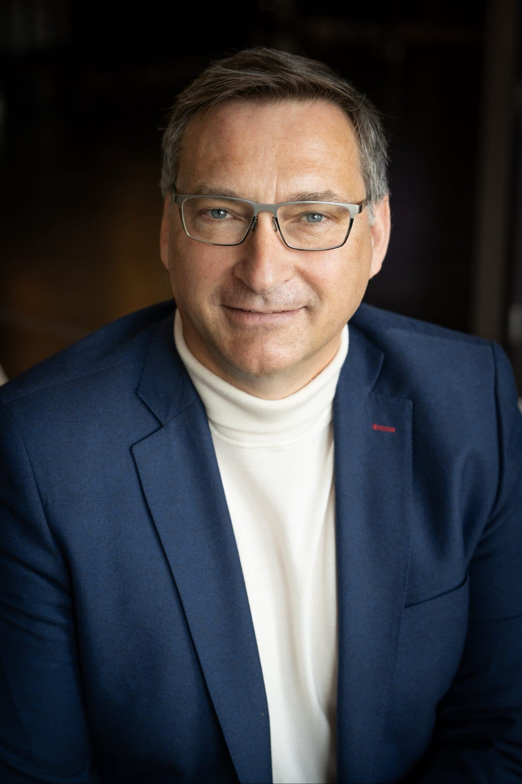 Porträt von Andreas Erben, Geschäftsführer von Gorgeous Smiling Hotels