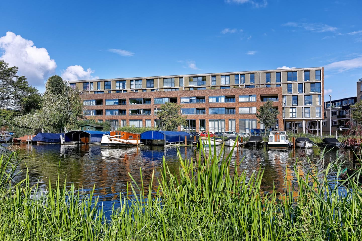 Catella Fonds verkauft niederländisches Wohnimmobilienportfolio für EUR 215 Mio. und realisiert über vierzehn Jahre eine Rendite von über 5,5 % p.a.
