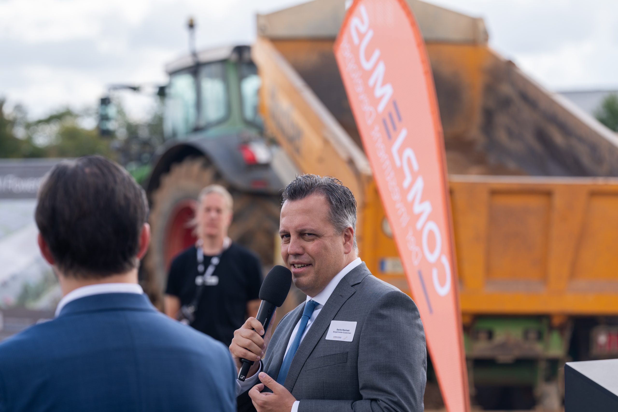 COMPLEMUS_Spatenstich_Euskirchen_Favoriten-002_352414792025 Sacha Reichelt, mayor of Euskirchen