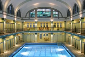 Ansicht der Münster-Therme in Düsseldorf
