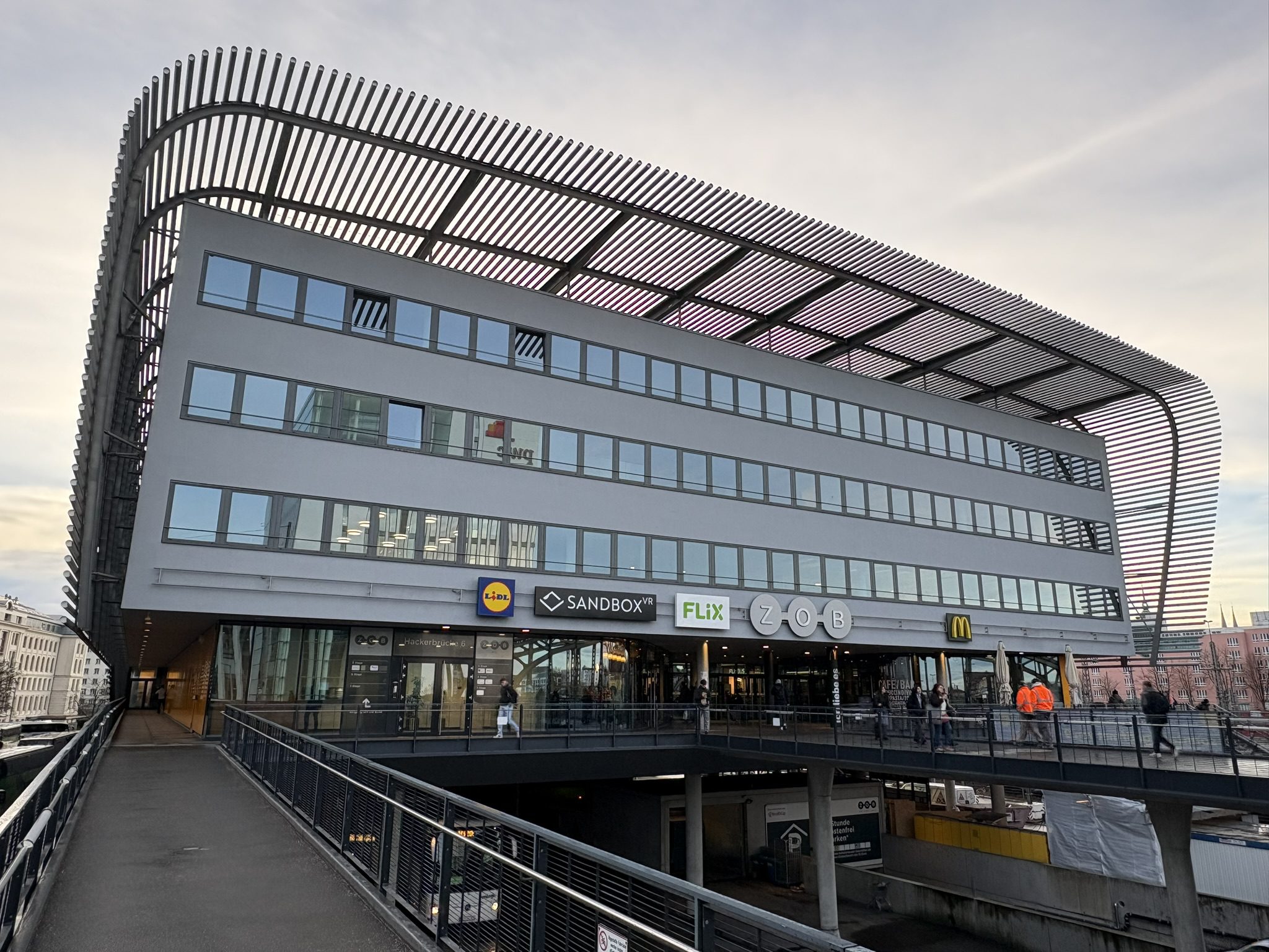 Zentraler Omnibus Bahnhof München (Bildquelle: Wealthcap)