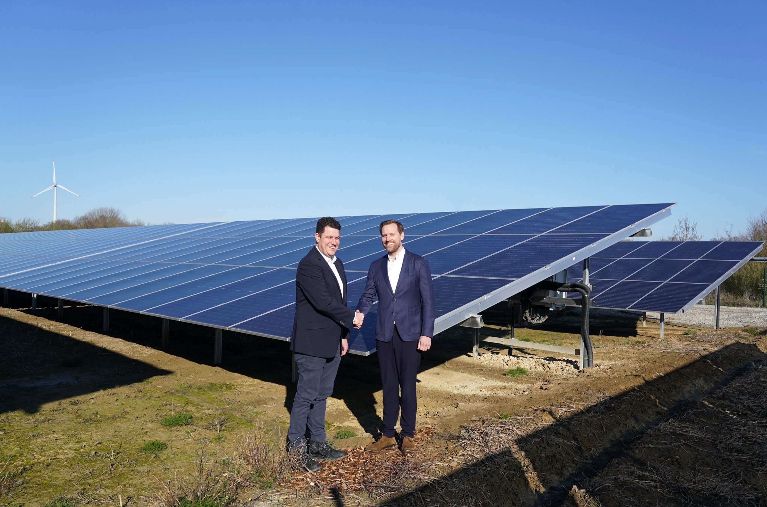 Dr. Daniel Dierich (Energieversorgung Beckum GmbH) und Tobias Aulich (Green FOX Energy) (© Green FOX Energy)
