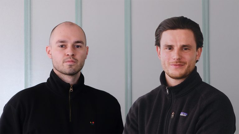 Cedric Jaeger (links) und Julius Pahmeier, Gründer von VREY (Bildquelle: VREY (RE Joule GmbH))