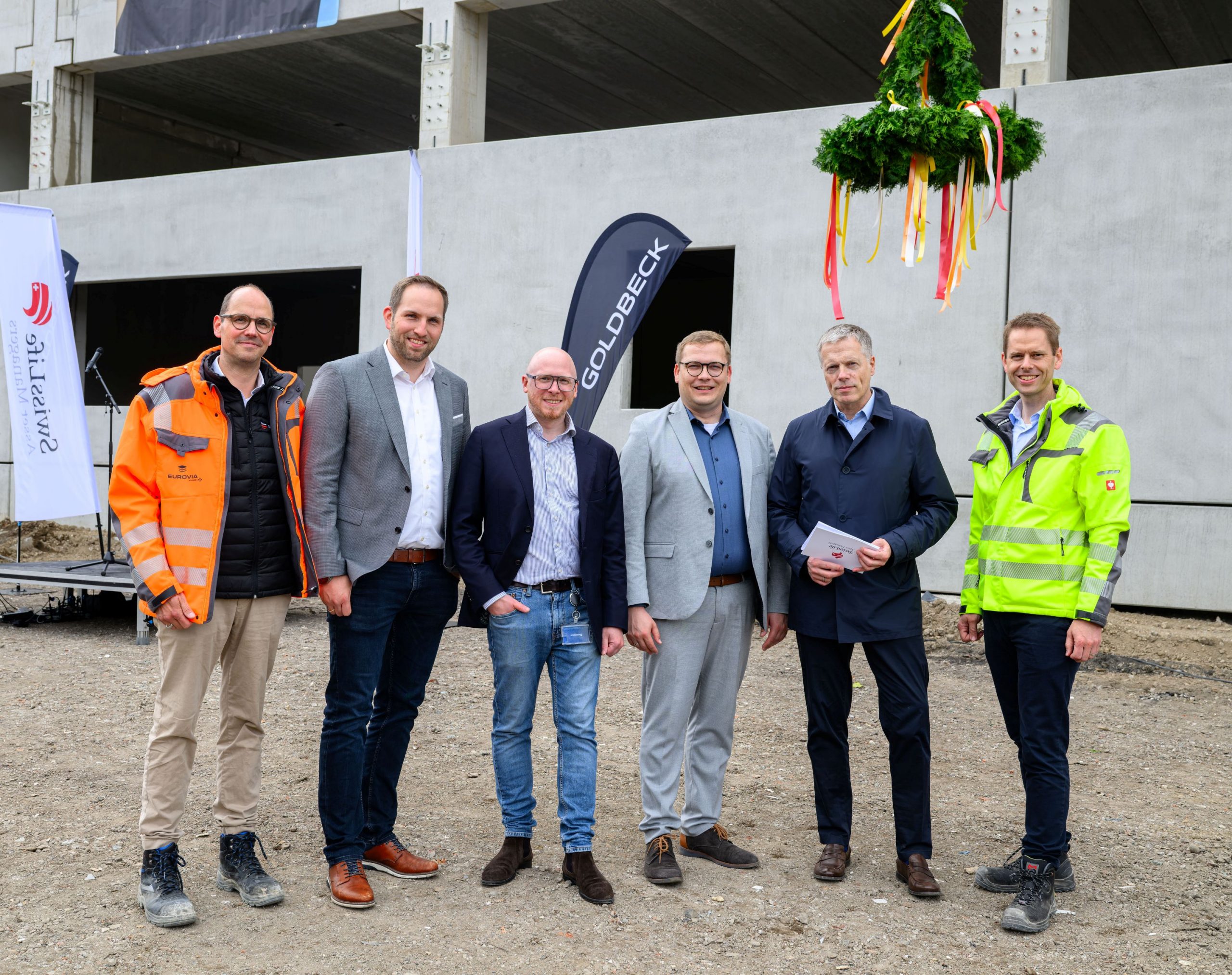 Swiss Life Asset Managers feierte gemeinsam mit Geschäftspartnern, Kommunalvertretern und Nachbarn das Richtfest für die Projektentwicklung „Central Ruhr“ – © Swiss Life Asset Managers