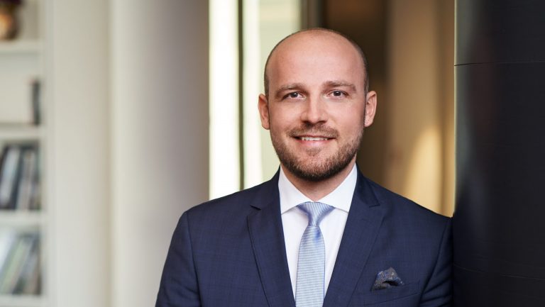 Antonio Glavas, Geschäftsführer des Düsseldorfer Standorts von DAHLER, im Porträt