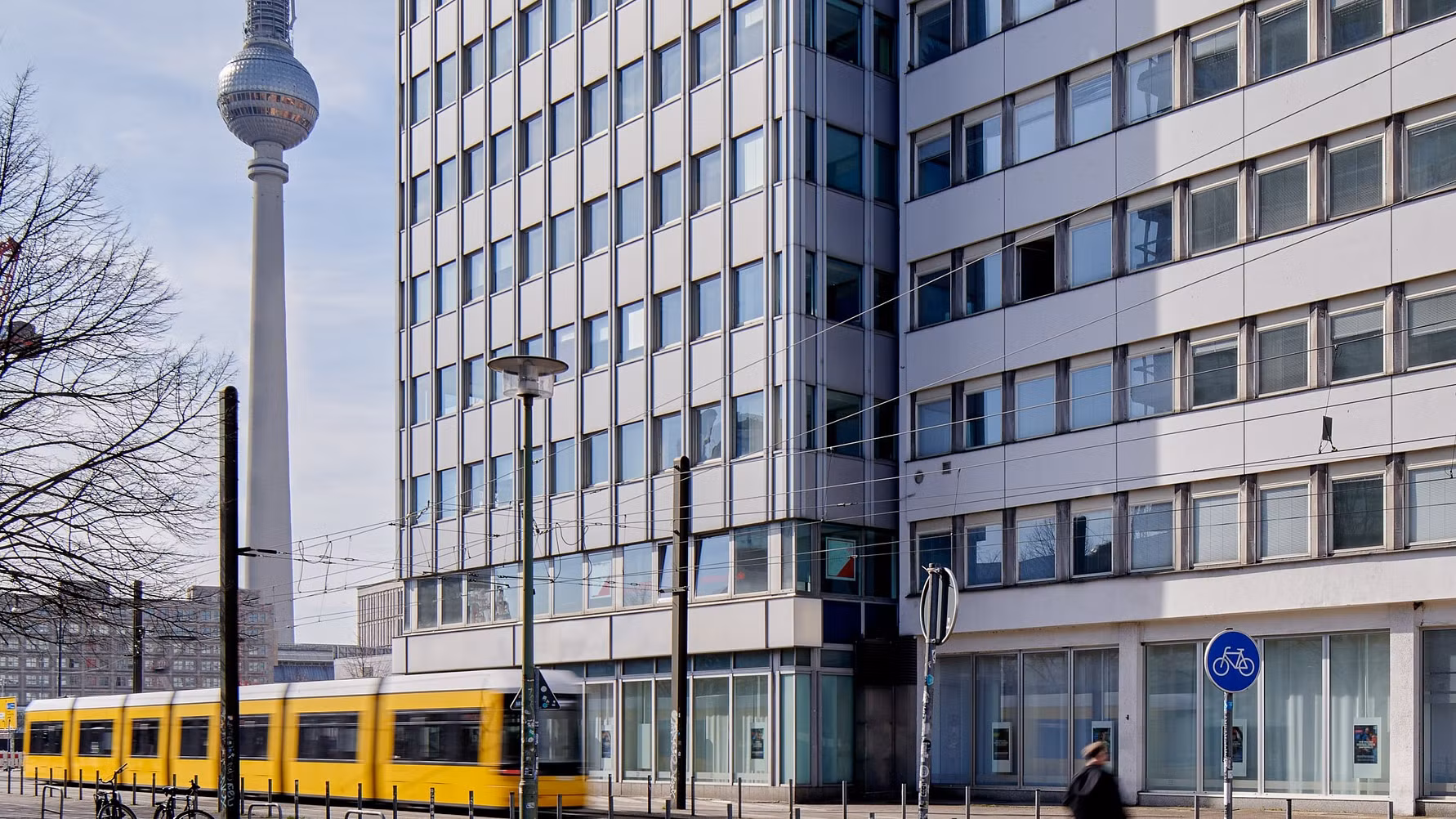 Das Alex One am Alexanderplatz im Zentrum Berlins; Copyrights: Aroundtown