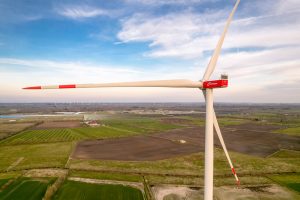 Windkraftanlage Nordex Delta4000 vor ländlicher Landschaft, Hamburg, 2026