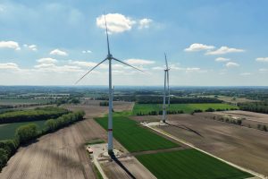 Zwei neue Windenergieanlagen des Typs Enercon E-138 EP3 E2 im Windpark Gehrde, Niedersachsen.